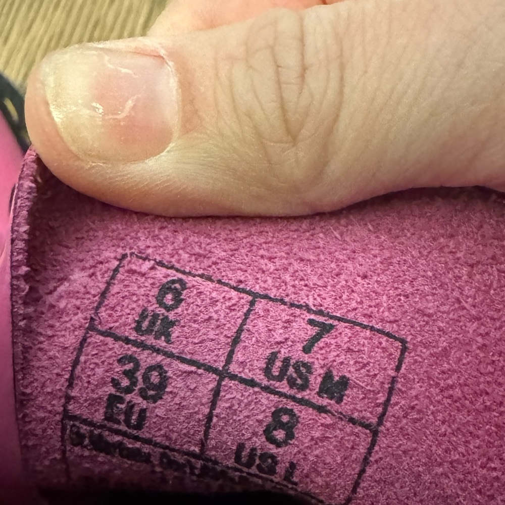 Pink docs - Picture 5 of 6
